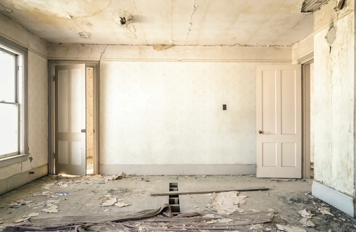 Waste disposal crew managing a cleanout project in Midland